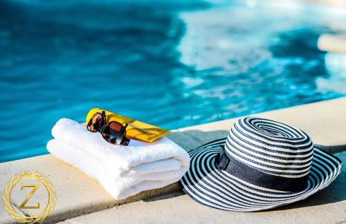 Netanya Villa | Boutique Villa with Rooftop Pool