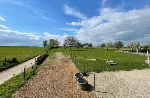 Millen Bed & Breakfast | Boven de paarden @ de Hoeveschuur