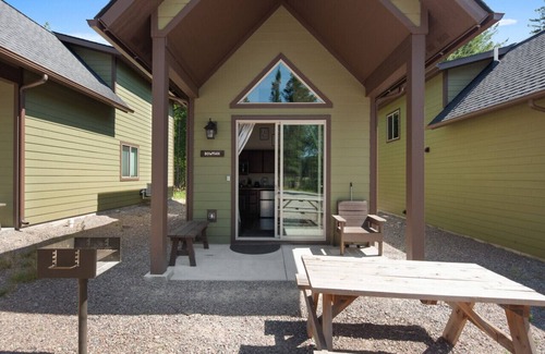Columbia Falls Cabin | Bowman Cabin at 406 Glacier Cabins