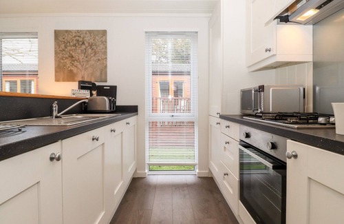 Bowness-on-Windermere Cottage | BOWNESS BAY LODGE, family friendly in Bowness-On-Windermere