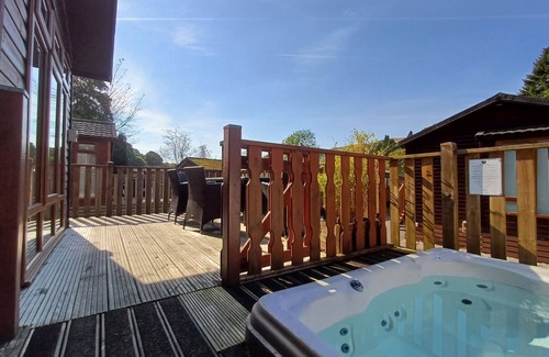 Troutbeck Cabin | Bowness Lodge - a holiday lodge that sleeps 4 guests in 2 bedrooms