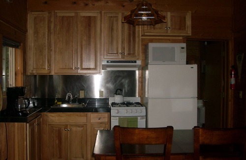Bear Creek Cabin | Box Canyon Cabins