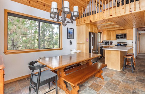 Arnold House | Boxer Cabin- Free Lake Access