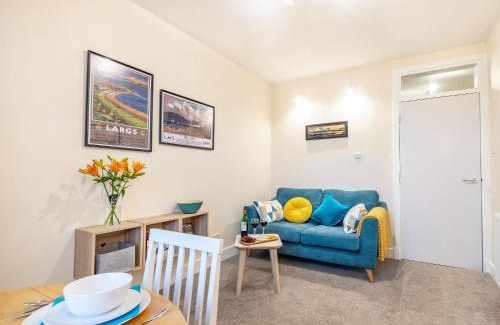 Largs House | Boyd Apartment