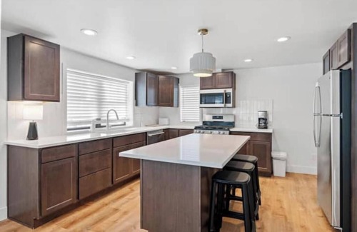 Boyne Falls House | Boyne Mountain Getaway Sleeps 4!