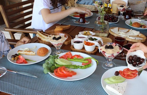 Bozcaada Hotel | Bozcaada Defne Bağ Evi