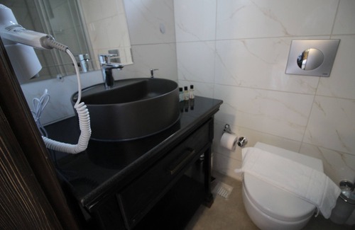 Bozcaada Hotel | Bozcaada Defne Bag Evi