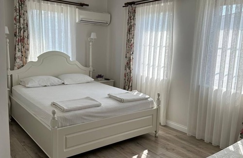 Bozcaada Hotel | Bozcaada Kırlı Otel