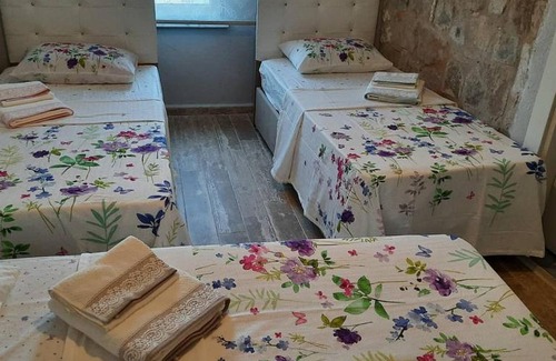 Bozcaada Bed & Breakfast | Bozcaada Yesilyol Tasev