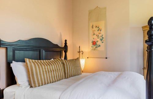 Bozeman House | Bozeman Farmstead - Country Side Stay & Mtn Views