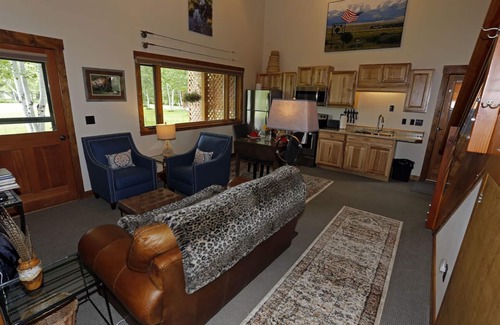 Bozeman Apartment | Bozeman's Wildside Haven close to Montana State, trails, Museum of the Rockies.