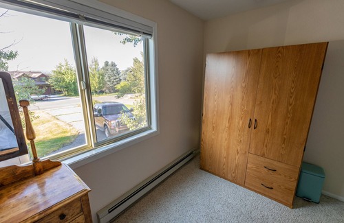 Bozeman House | Bozeman Summer Rental in Quiet Family Neighborhood with Community Pond.