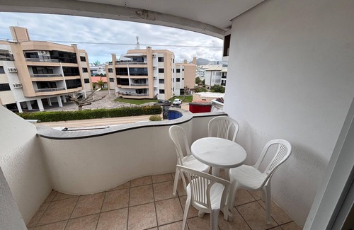 Ingleses Norte Apartment | Ingleses Holiday - Pool and sea