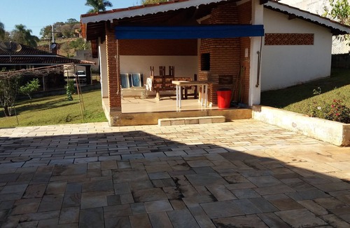 Parque Velho Hotel Cottage | House in verdant paradise with golden lake, gated community