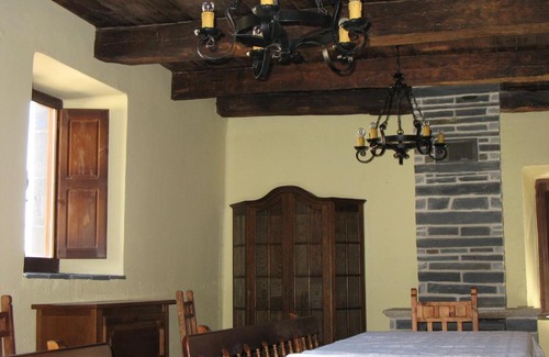 Branuelas House | Brañuelas, Estacion 1