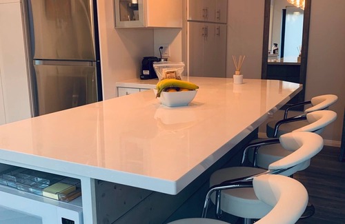 Westchester Apartment | Brand new casita w/all amenities of a lg home incldg salt water pool & jacuzzi!