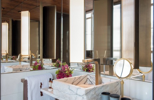 16th Arrondissement Hotel | Brach Paris - Evok Collection