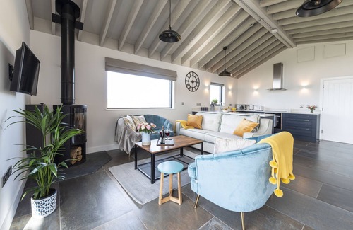 Melcombe Bingham Apartment | Bracken is a unique eco retreat constructed to an exceptional high standard