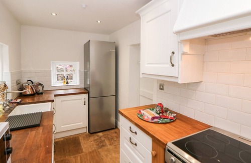 Winster Cottage | BRADLEY HOUSE, pet friendly, character holiday cottage in Winster