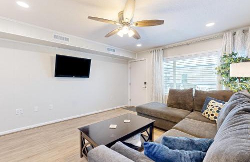 Midtown Ocean City Apartment | Bradley On The Bay 343I