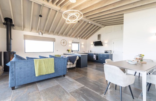 Melcombe Bingham Apartment | Bramble is an eco retreat with a wood fired hot tub