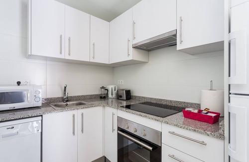 Collblanc y La Torrassa Apartment | Brand New Apartment Near Camp Nou & Fira Barcelona