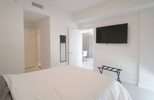 The Roads Apartment | Brand New 1/1 Apartment in Brickell with parking