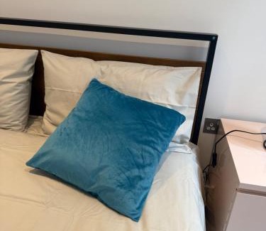Askew Apartment | Brand New 1 bedroom in Shepherds bush