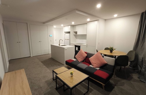 Lyons Apartment | Brand new 1B apartment in Woden Pool Sauna Gym