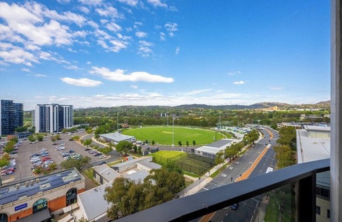 Phillip Apartment | Brand New 1BDR Apartment NEXT to Woden Westfield