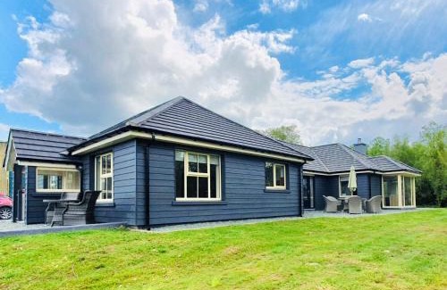 Kenmare House | Brand new 2 bedroom home overlooking Kenmare Bay Estuary