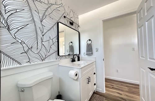 Ewa House | Brand New 2 Bedroom Ocean & Mountain Views Walking Distance To the Beach!