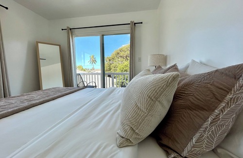Ewa House | Brand New 2 Bedroom Ocean & Mountain Views Walking Distance To the Beach!