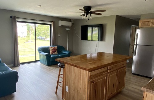 Newville Apartment | Brand New! 2 BR Barndominium apt just 15 minutes from Carlisle