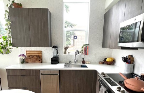 Minor House | BRAND NEW 2022 Townhome in the Heart of the Central District