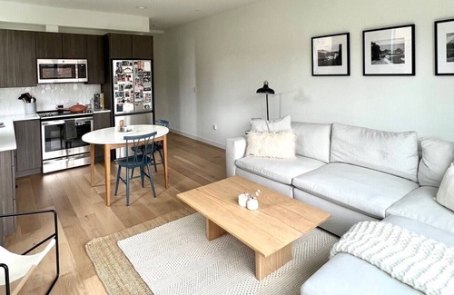 Minor House | BRAND NEW 2022 Townhome in the Heart of the Central District