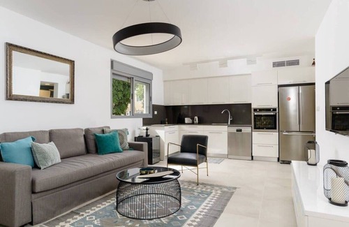 Tel Aviv Apartment | Brand New 2BR/2BATH by HolyGuest