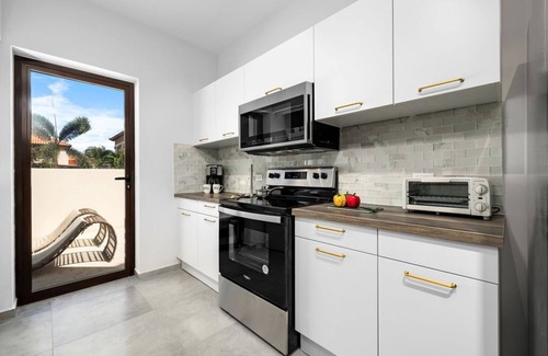 Gold Coast House | BRAND NEW 2BR2BA w/Private Pool in Gated Community