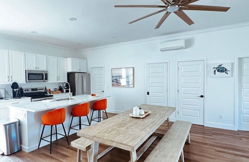 Treasure Cay House | Brand new 3-bedroom house in charming Green Turtle Cay with short walk to beach