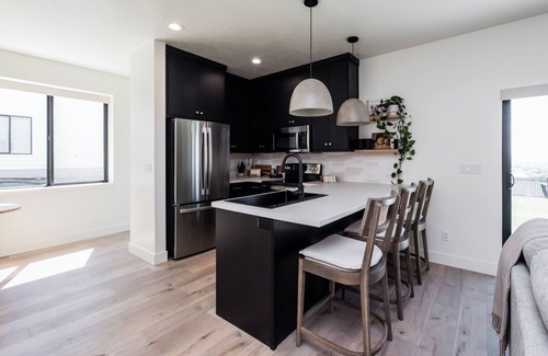 Smithfield House | Brand new 3 bed 2 bath with sunset views