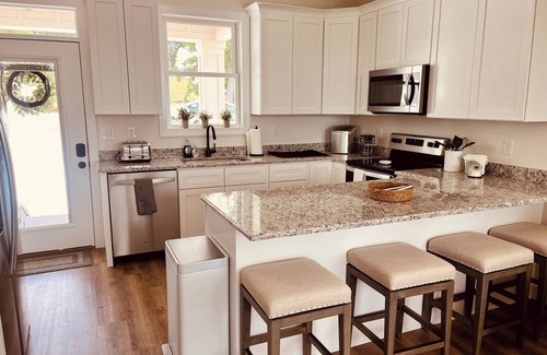 La Follette House | Brand New 3 bed, 3 bath cozy home in Deerfield resort with private dock.