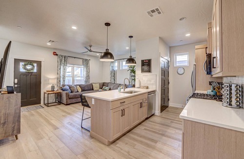 St. George House | Brand New | 3 Bedrooms | Mini Golf | Lazy River | RR