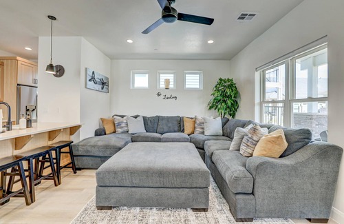 St. George House | Brand New | 3 Bedrooms | Mini Golf | Lazy River | Bikes | LN