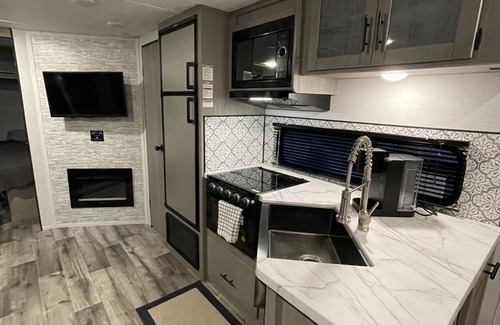 Seward House | Brand new 36’ Coleman RV