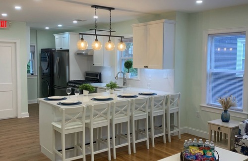 St. Marks Apartment | BRAND NEW 3bds/2bths in a small & friendly neighborhood.nMins away from Boston.