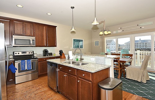 Midtown Ocean City House | Brand New! 4- Br Bayside Townhome With Water View, 2 Blocks To Beach, Free WiFi