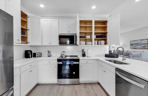 North Myrtle Beach House | Brand New 4BR Channel Front Home in Cherry Grove! 326 46th Avenue, Pool