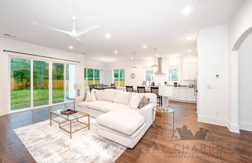 Enderly Park House | Brand New!-4Bd-3 Min to Uptown-City Views!