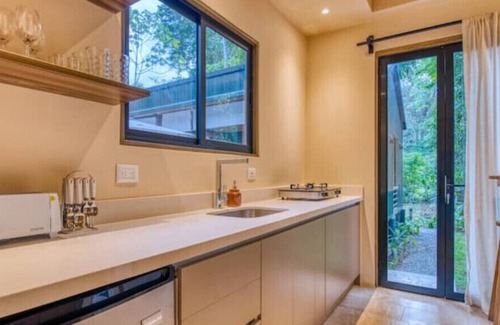 Manzanillo House | BRAND NEW 5-Star LUXE The Oasis - Couples Villa
