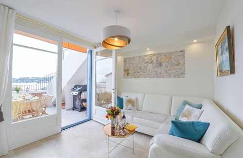 Antibes Old Town House | Brand New, 5 Star Luxury Full House in Old Antibes, Seaview, 2 Terraces, AC